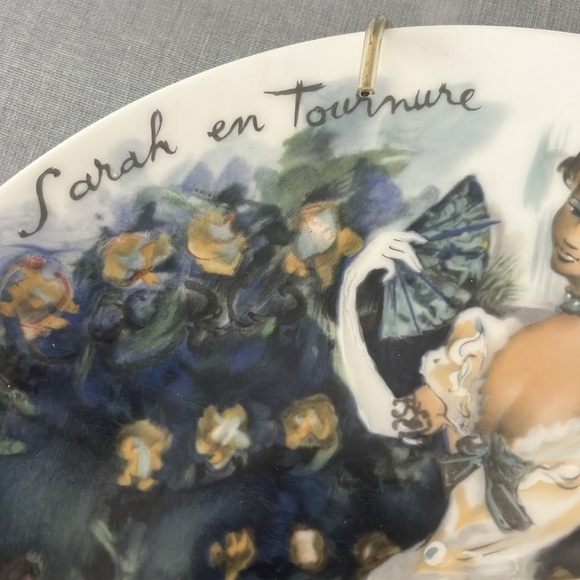 Vintage D’arceau Limoges Collector Plate “Sarah” Limoges Plate with Mounting Kit - Picture 4 of 12